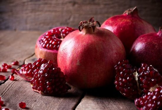 10 Reasons to Have Pomegranate Everyday