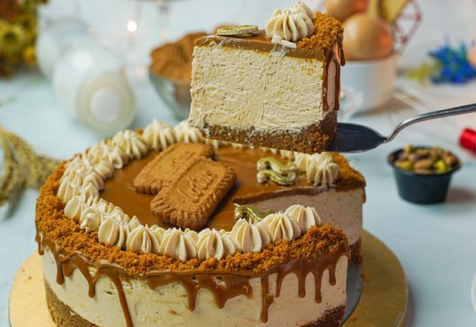 Lotus Cheesecake Recipe (New Year Cake Recipe)